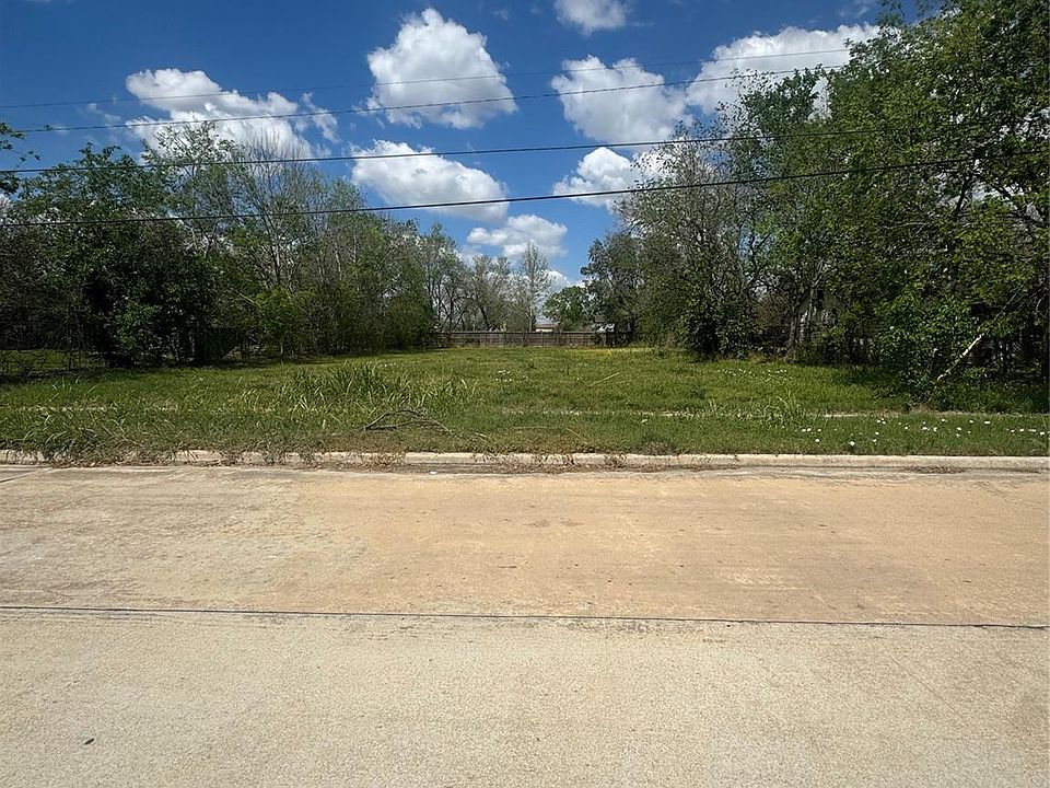 1st image of 0 Glengarry Rd