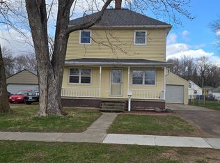 831 W Main St, Pipestone, MN 56164
