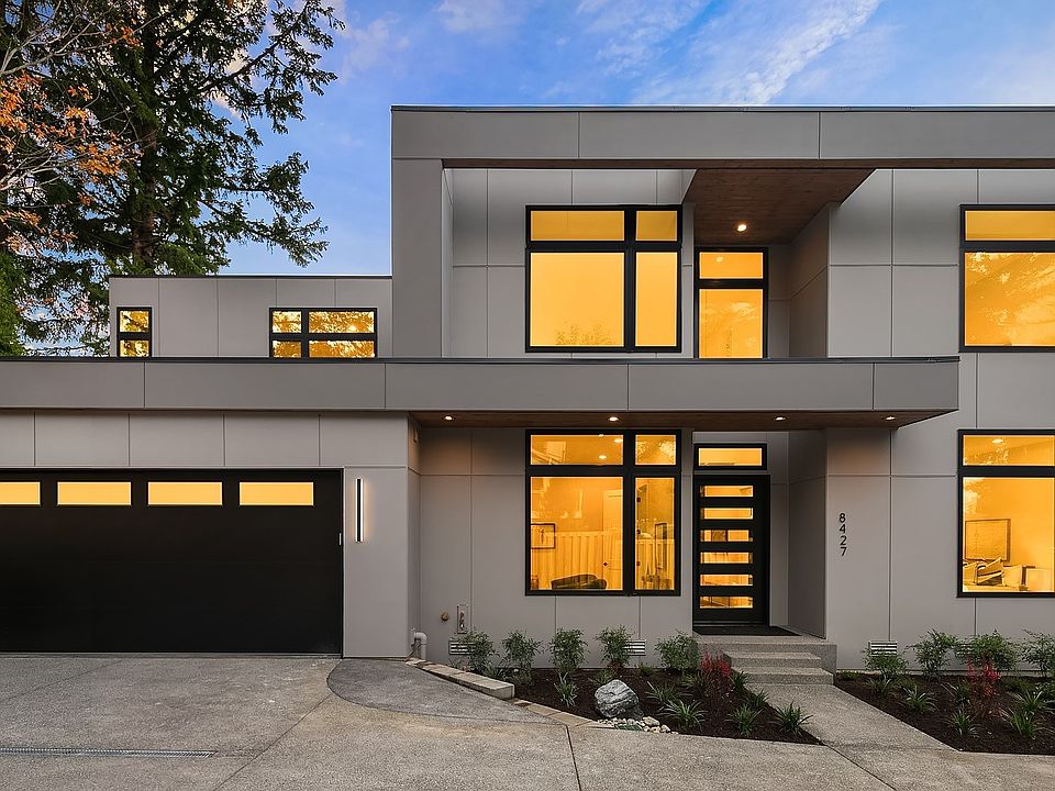 1st image of 8427 SE 47th Street