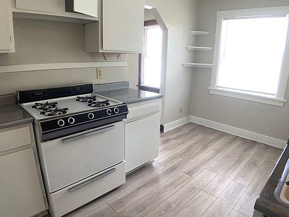 3rd image of 518 Kolping Ave #3