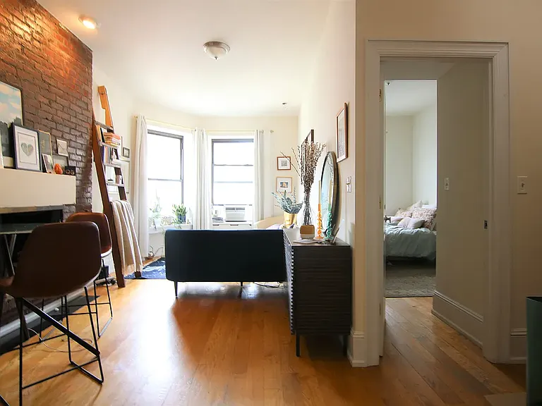 39 W 68th St #PHB — Photo 4