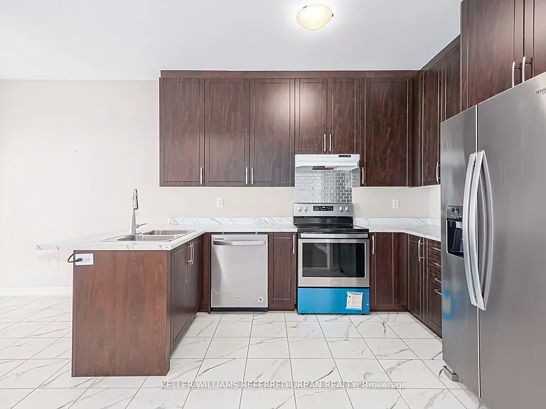 209 Breton St — Photo 9