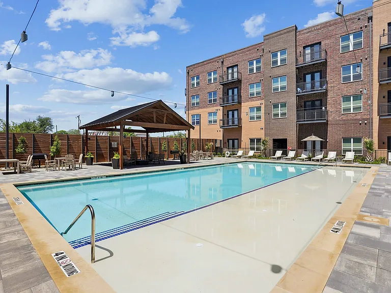 Heritage McKinney Square — Photo 17