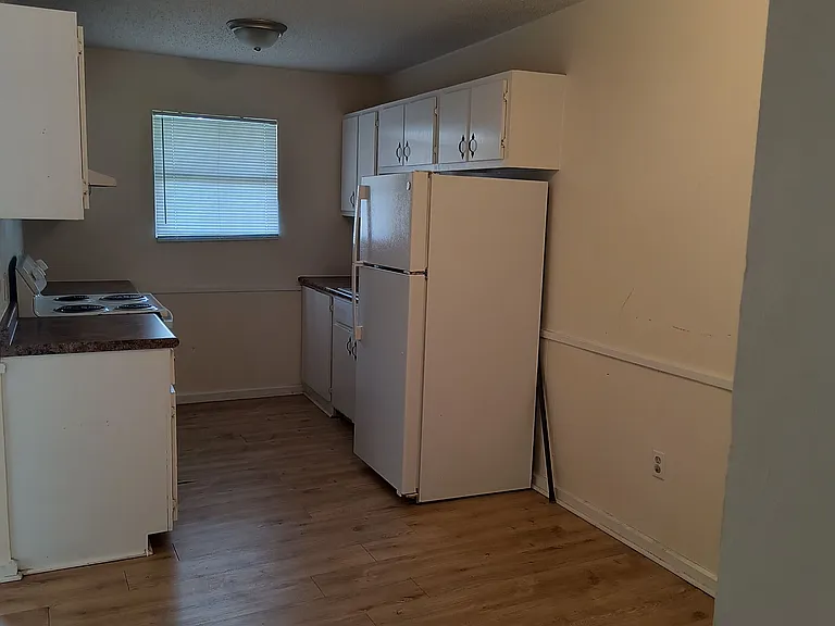4500 Union Ave #6 — Photo 1