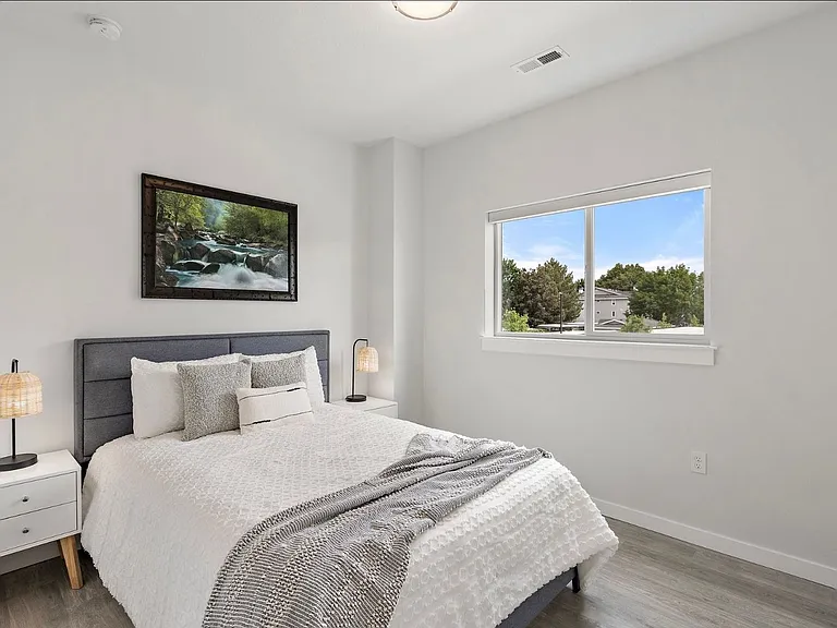 8953 W Irving St — Photo 39