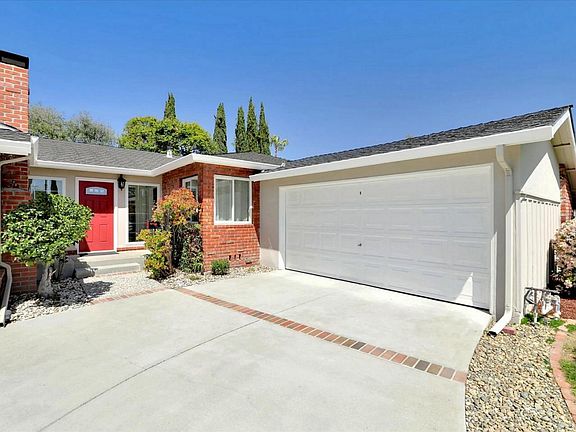 3rd image of 1505 Shaw Dr