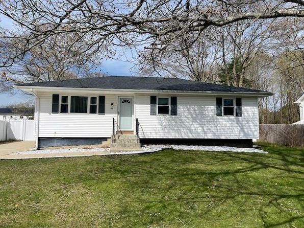 46 Carver Blvd