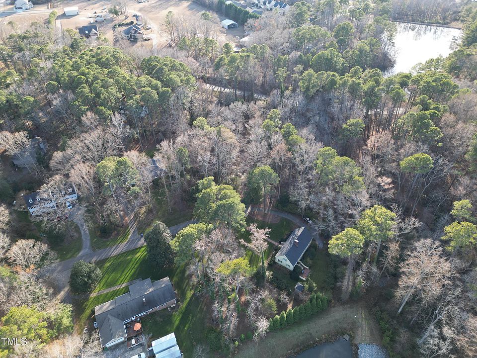 1st image of 109 Wilcrest Dr #14