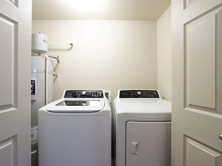 Live where you love at Edgewater Apartments — Photo 21