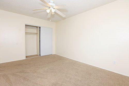 4th image of 1029 N Mollison Ave APT 11