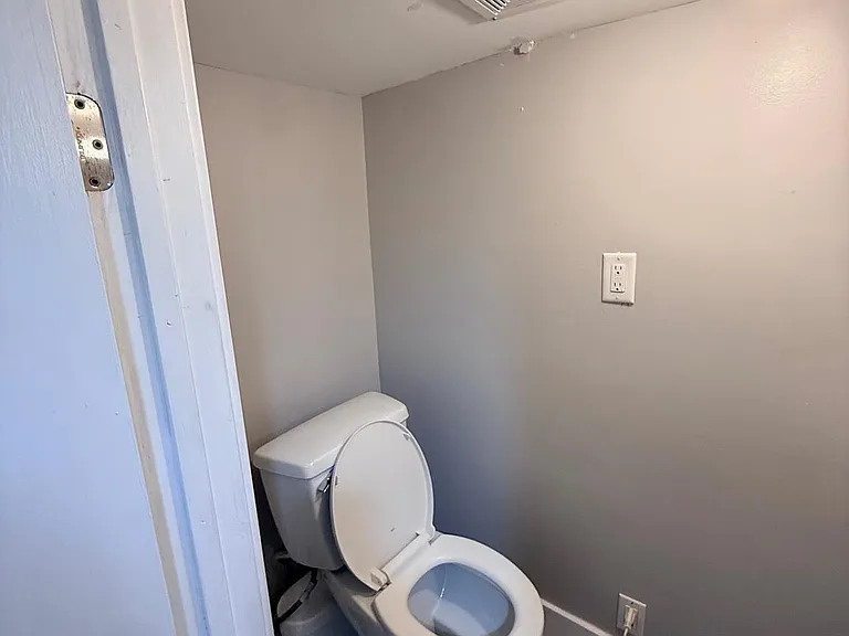 3415 G St — Photo 36