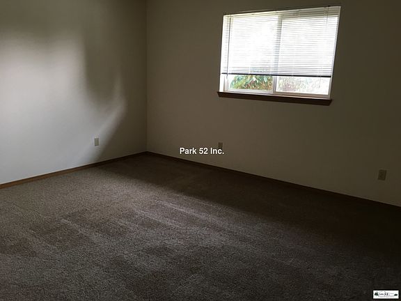 5th image of 903 96th St E