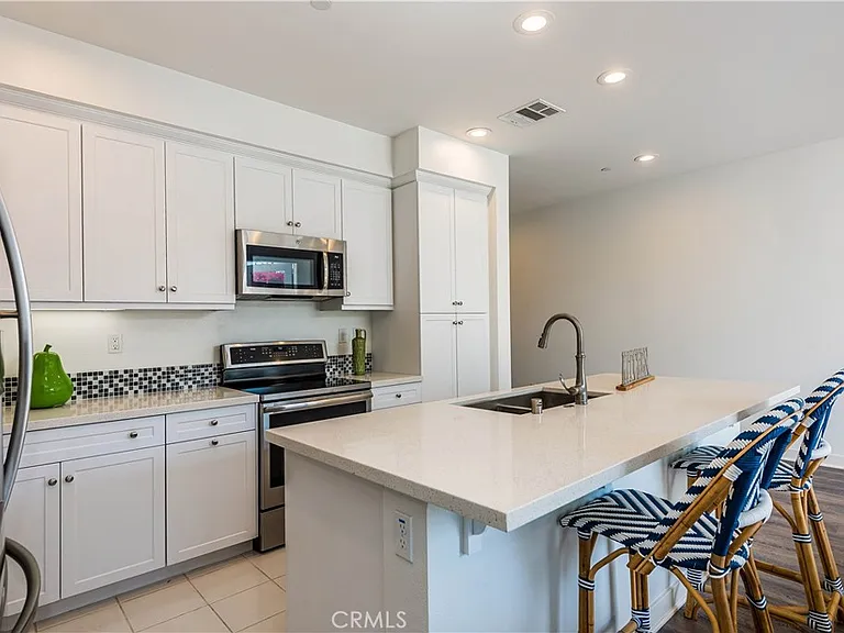 5304 Harvard Way — Photo 10