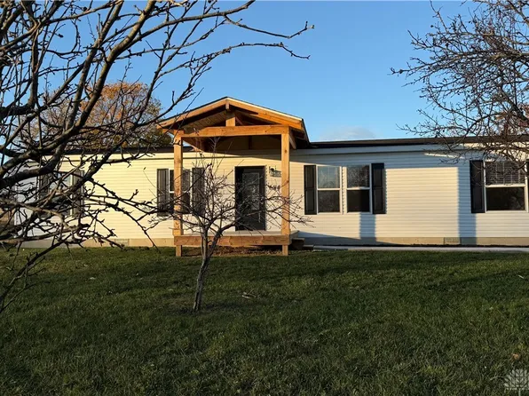 6845 Studebaker Rd, Tipp City, OH 45371