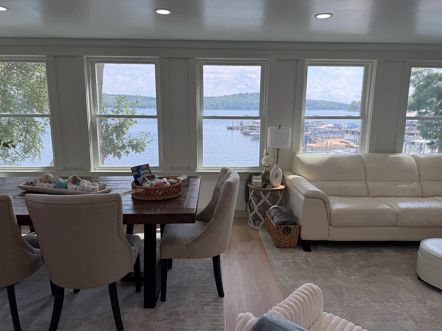 3 bed, 1.5 bath, 858 sqft, $3,000 — Photo 3