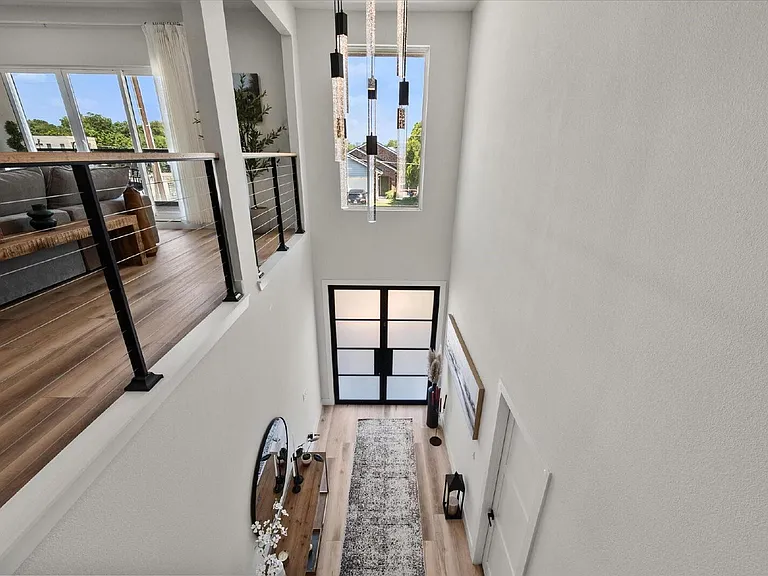 4029 Ivanhoe Ln — Photo 18