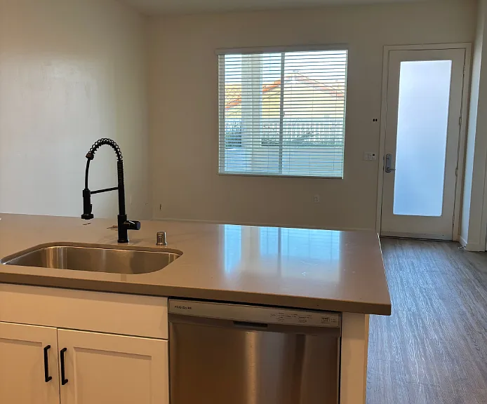 310 N Palm Ave #312-101 — Photo 1