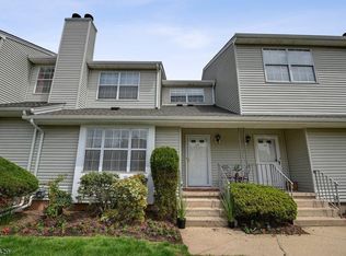 155 Carson Ct, Somerset, NJ 08873