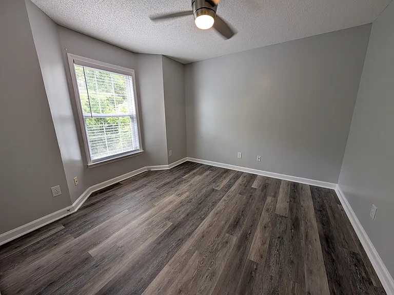 132 Rivertree Ln — Photo 18
