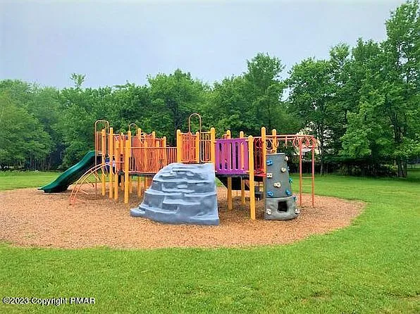 105 Feather Ln — Photo 20