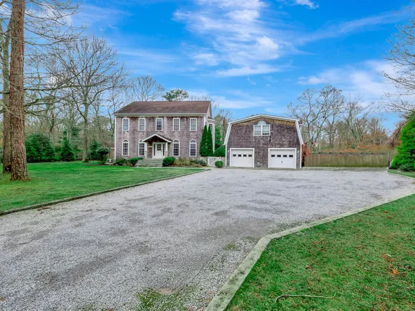 26 Box Tree Rd, East Quogue, NY 11942