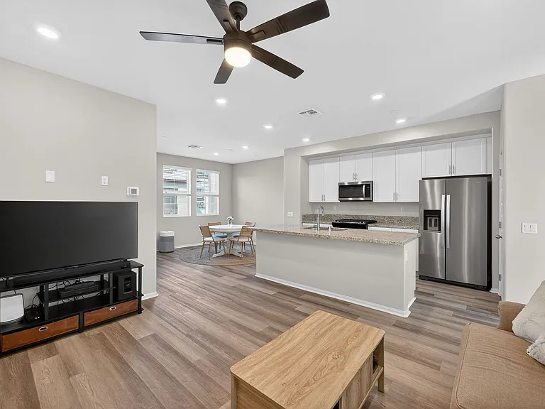 40379 Melrose Dr — Photo 5