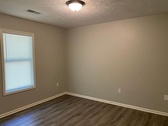 5th image of 33 Gillman Ln #4