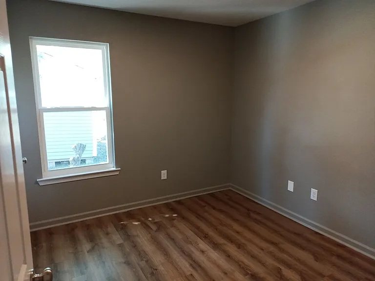 426 Summer Dr — Photo 17