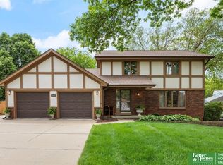 5863 S 104th Ave, Omaha, NE 68127