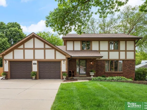5863 S 104th Ave, Omaha, NE 68127