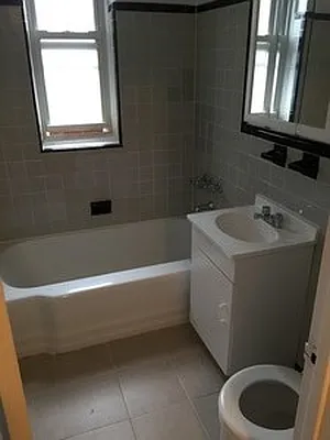 Rented by America Realty LLC | media 9