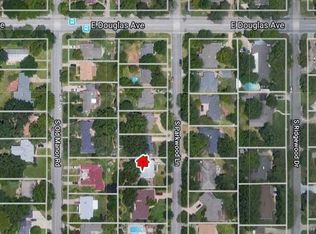 139 S Parkwood Ln, Wichita, KS 67218