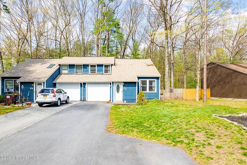 2nd image of 22 Wake Robin Road