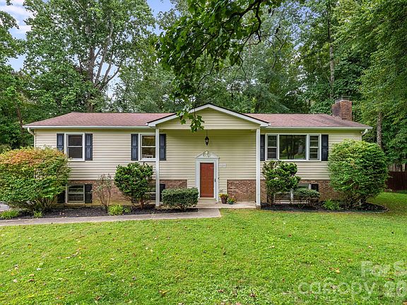 2nd image of 129 Whisperwood Dr