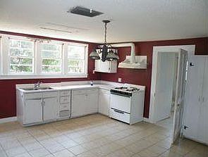 4th image of 814 Richmond St APT C