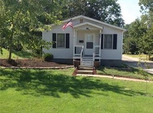 557 N Elm Ave, Saint Louis, MO 63119