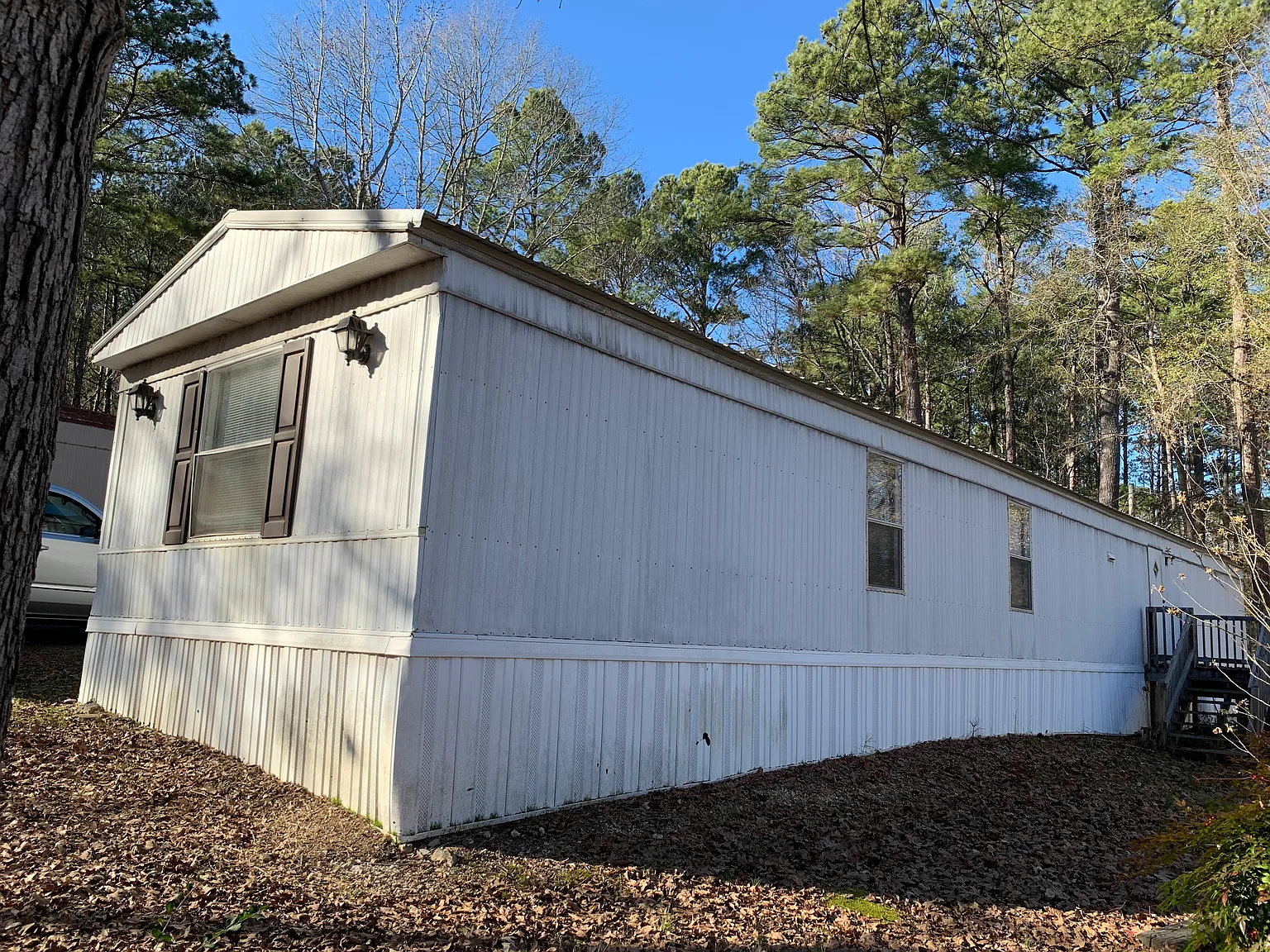 3 bed, $825 — Photo 1