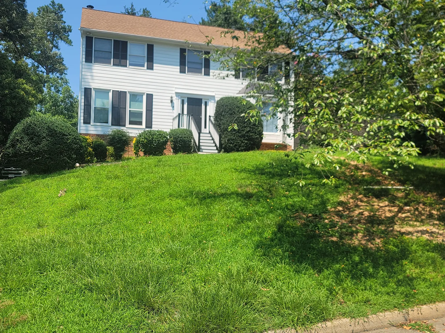 4 bed, 3.5 bath, 2824 sqft, $3,400 — Photo 1