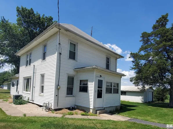 121 Locust St, Williamsfield, IL 61489