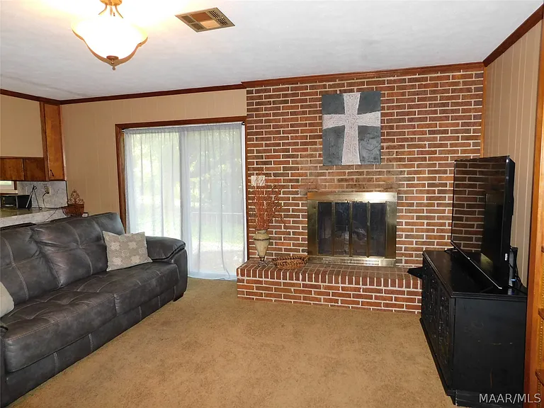 1203 Oates Rd — Photo 14