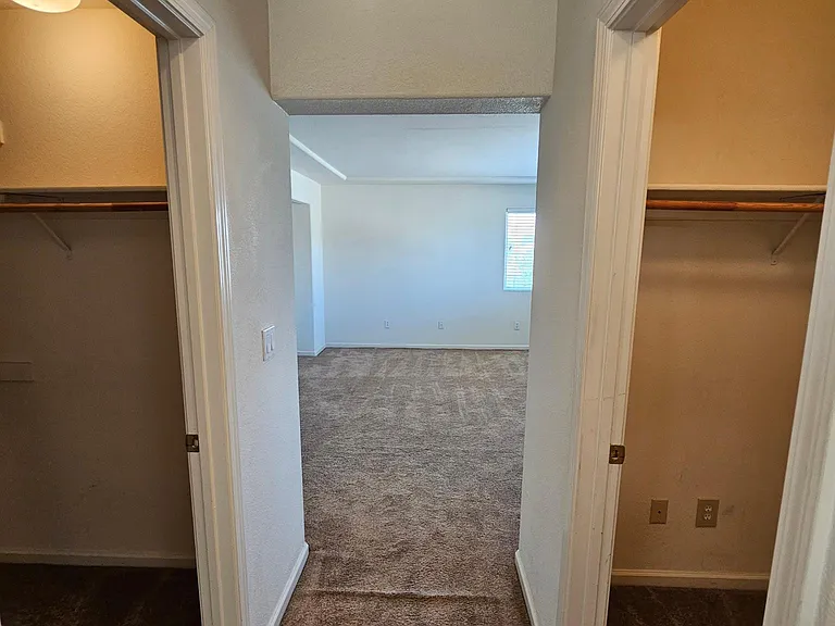624 Aiello St — Photo 27