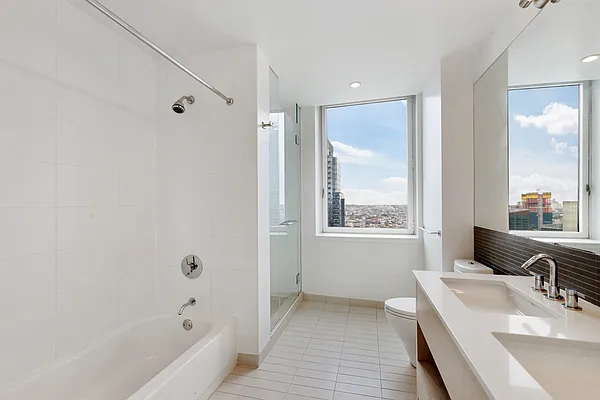 Rented by MNS | media 25