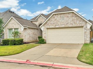 205 Arbor Park Dr, Euless, TX 76039