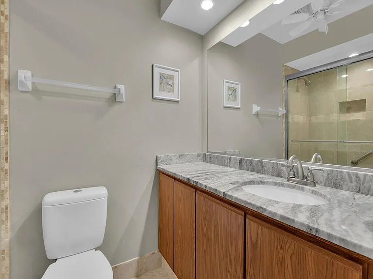 6815 Sandtrap Dr — Photo 11