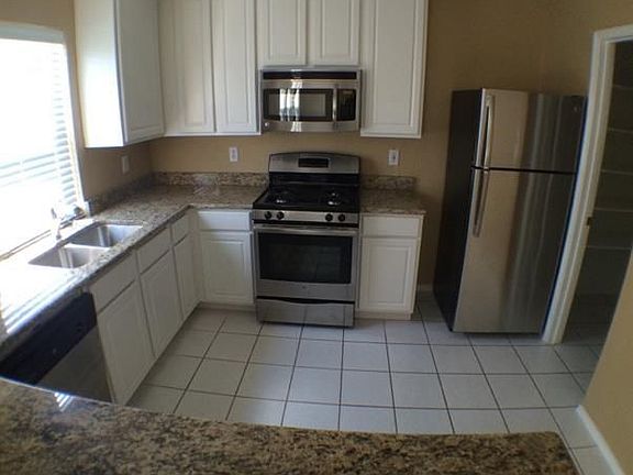 3rd image of 7803 Salton Ln