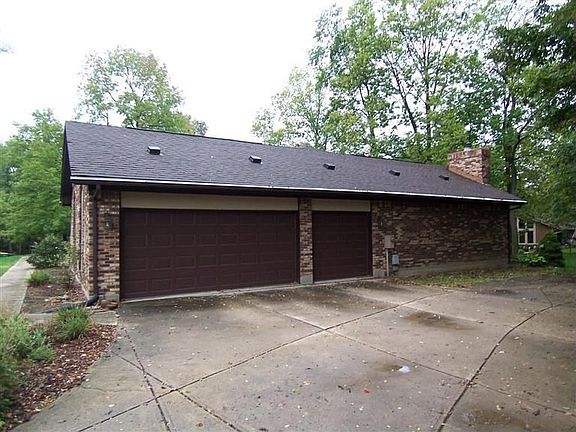 2nd image of 6825 Cedar Valley Ct