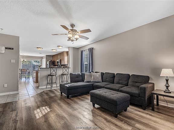 2nd image of 2663 Symphony Park Dr