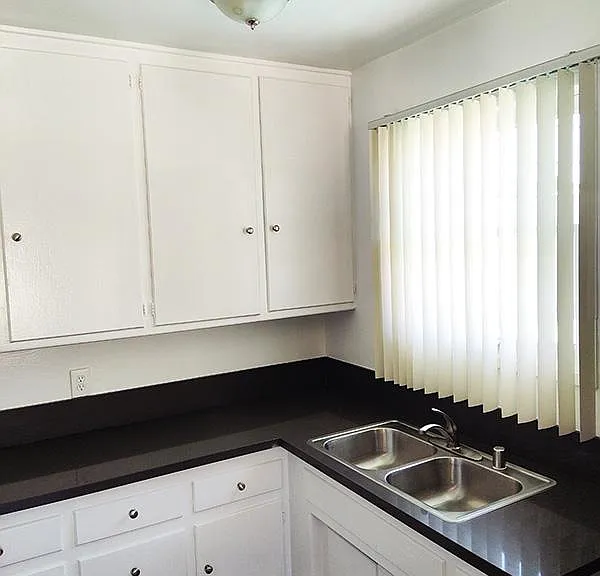 4321 Ventura Canyon Ave #12 — Photo 9