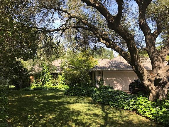 5th image of 6136 Caliente Ct