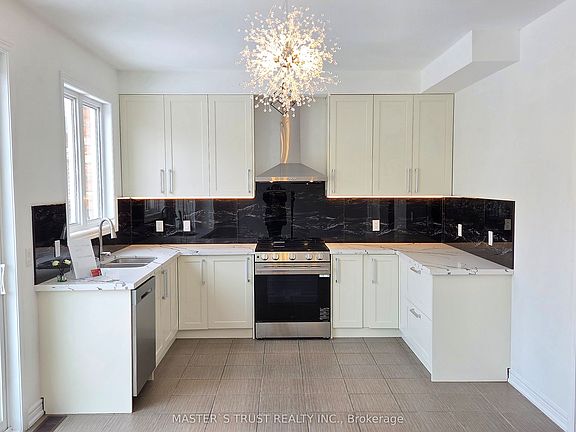 3rd image of 11 Beacon Point St